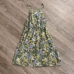 Old Navy gorgeous floral summer dress. Size M 8 girls♥️